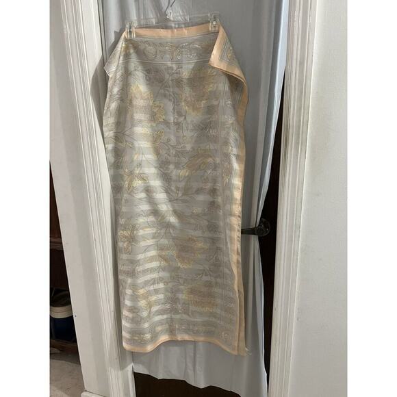 JP Collections Made In Italy Orange Gray Floral Square Scarf 44 X 45 - Picture 5 of 5